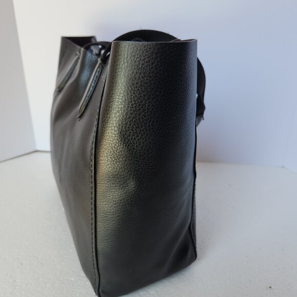 Coach black Pebble leather Derby tote 58660 and Sig C zip wristlet - Picture 6 of 14